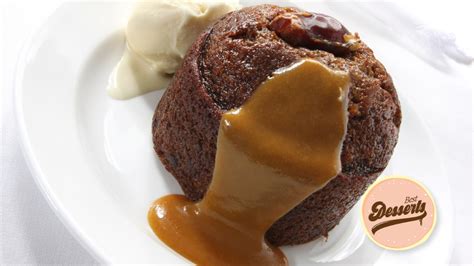  Sticky Toffee Pudding: Indulge in a Heavenly Fusion of Caramelized Sweetness and Rich Buttery Depth!