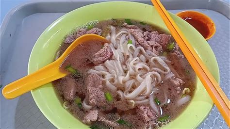  ก๋วยเตี๋ยวปาศา  เส้นเหนียวนุ่ม อร่อยลงตัวกับน้ำซุปหอมหวาน